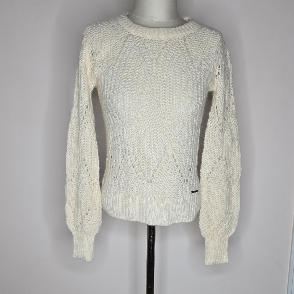 Abercrombie & Fitch Cream Crew Neck Sweater with Intricate Knit Patterns
